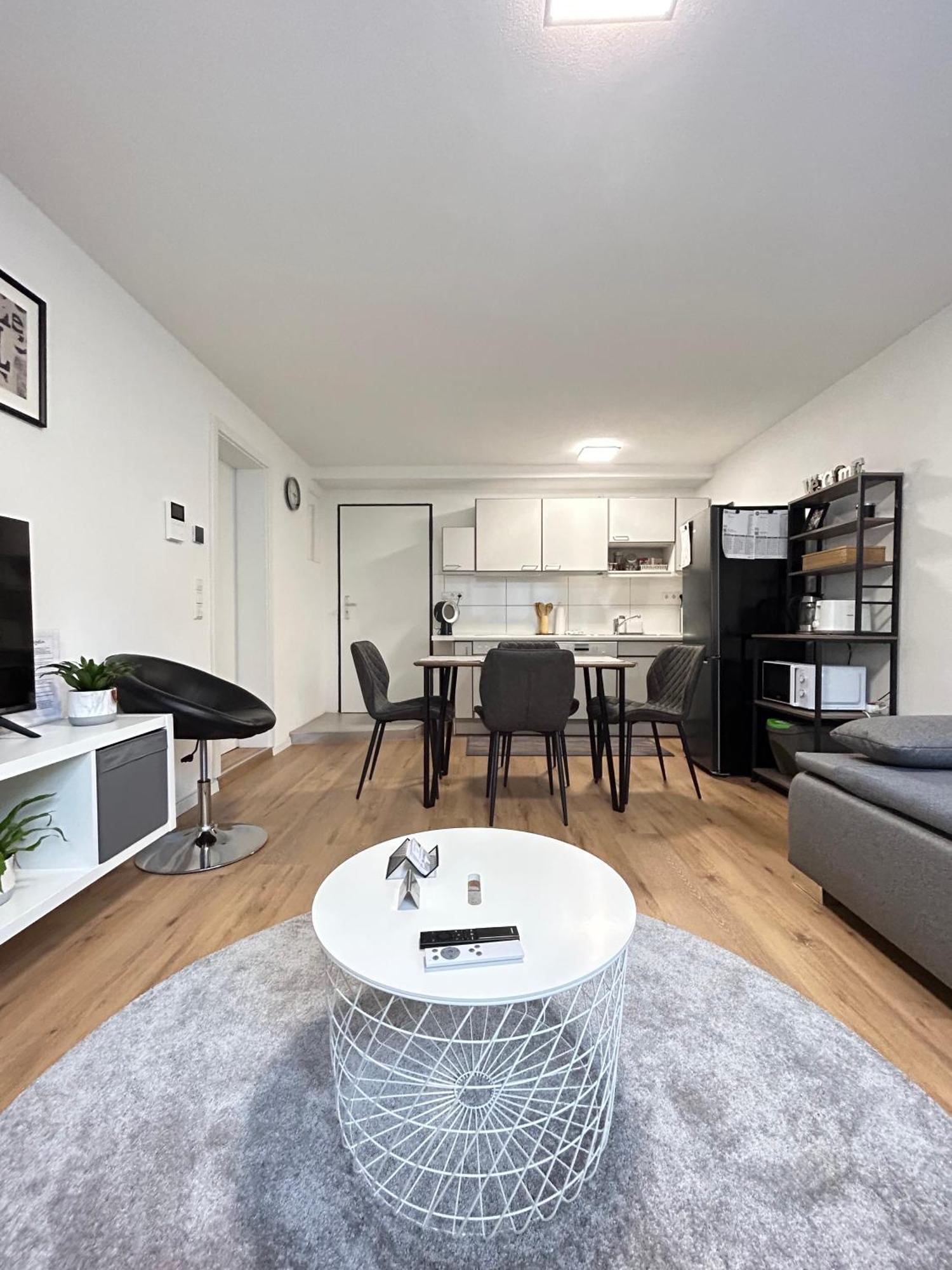 Souterrainwohnung - Remseck Am Neckar Buitenkant foto